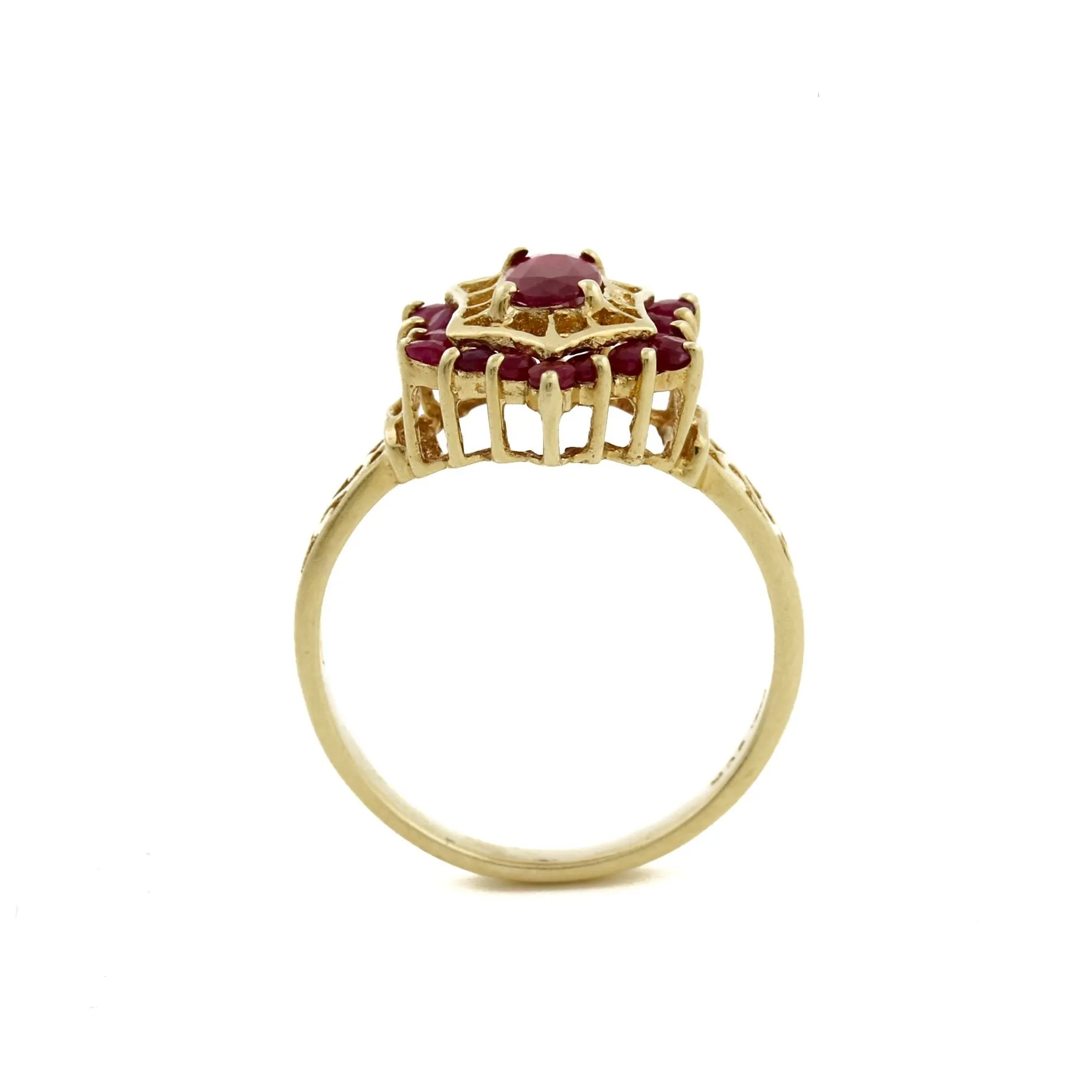 10 KT Gold x Vintage Ruby Cocktail Ring