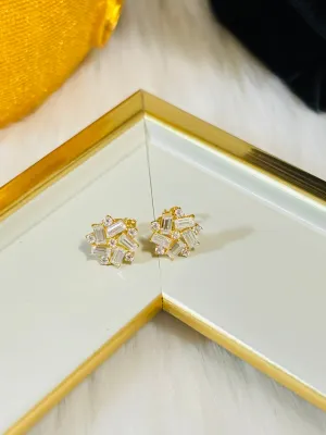 18K Gold Emerald cut Moissanite Diamond