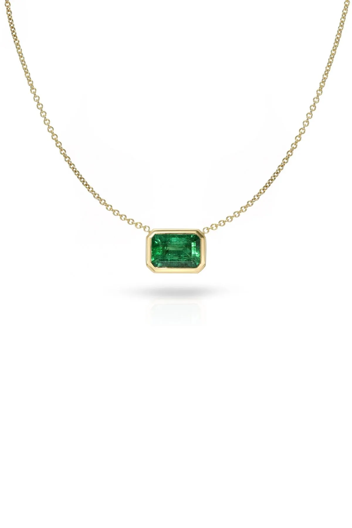 18K Yellow Gold Green Emerald Bezel Set E/W Necklace
