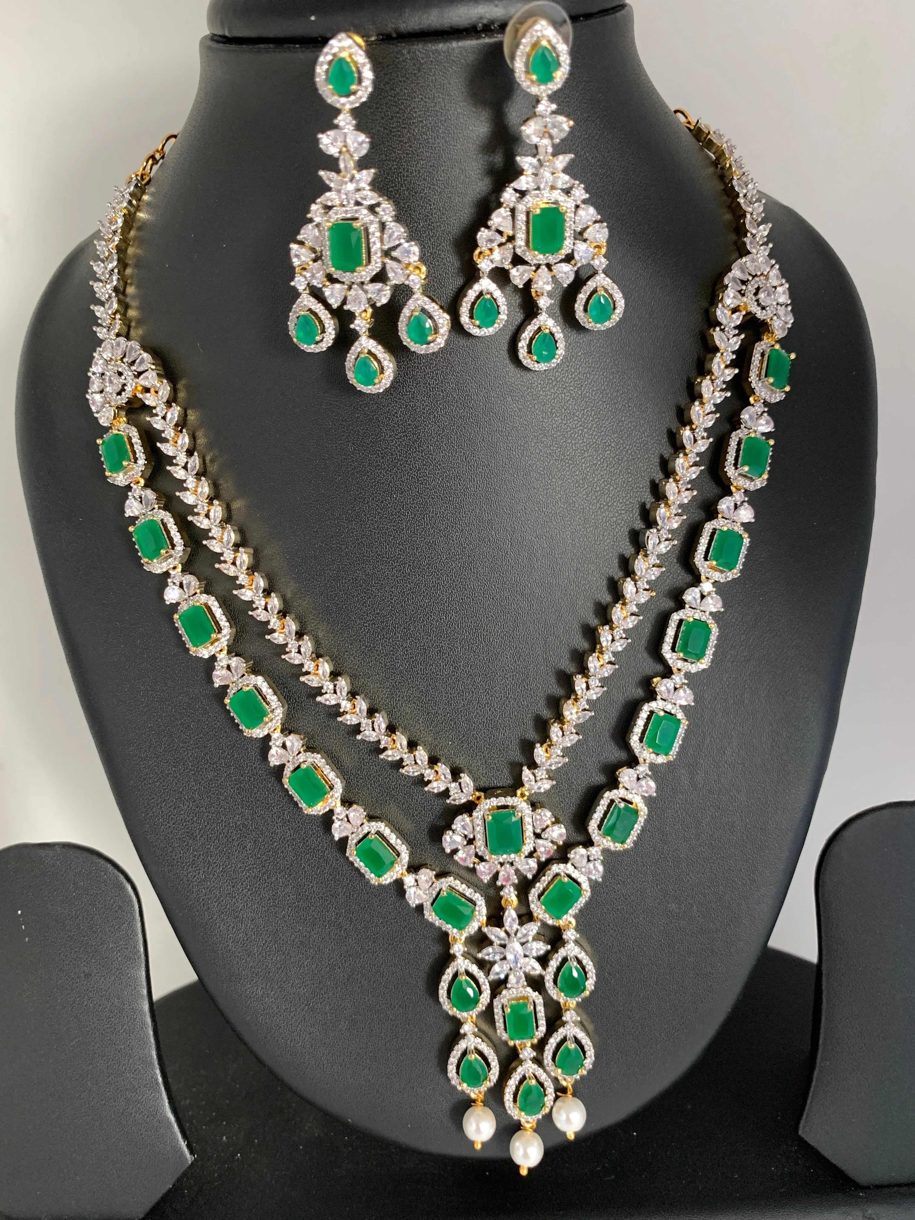 AD Emerald Green Stone Double Layer Short Necklace