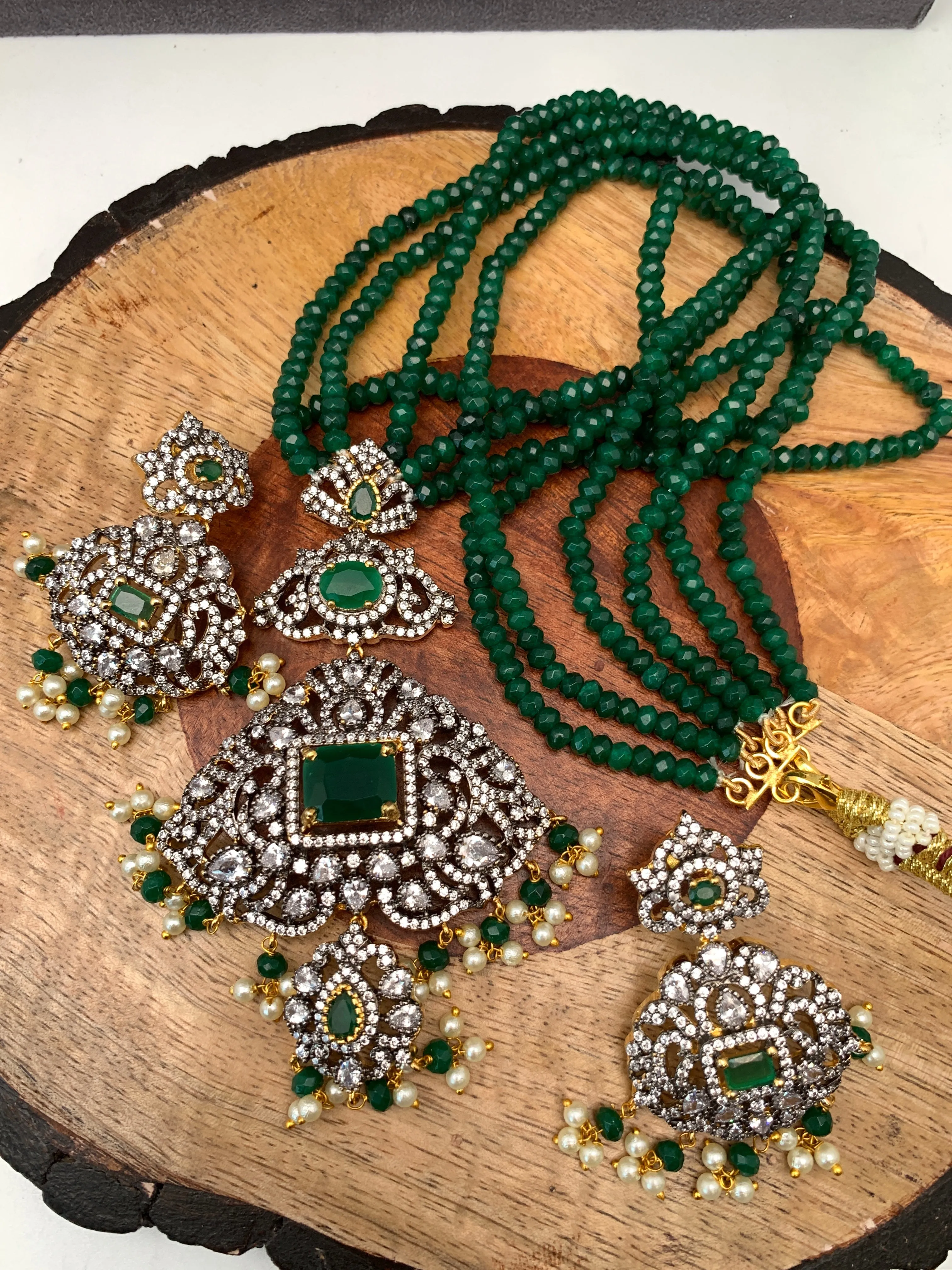 AD Green Stone Pendent Emerald Beads Mala