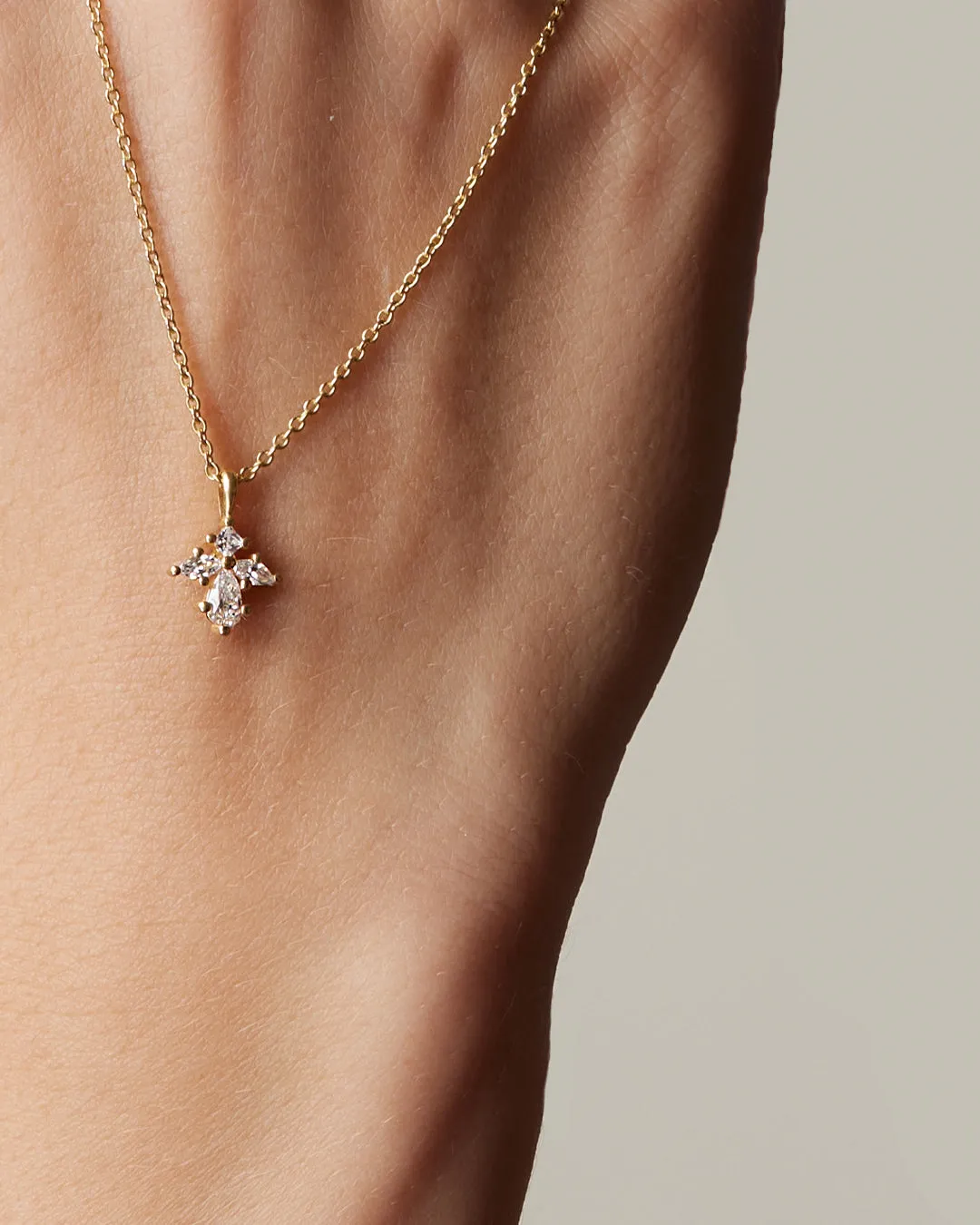 Alice Diamond Necklace with Natural Diamonds