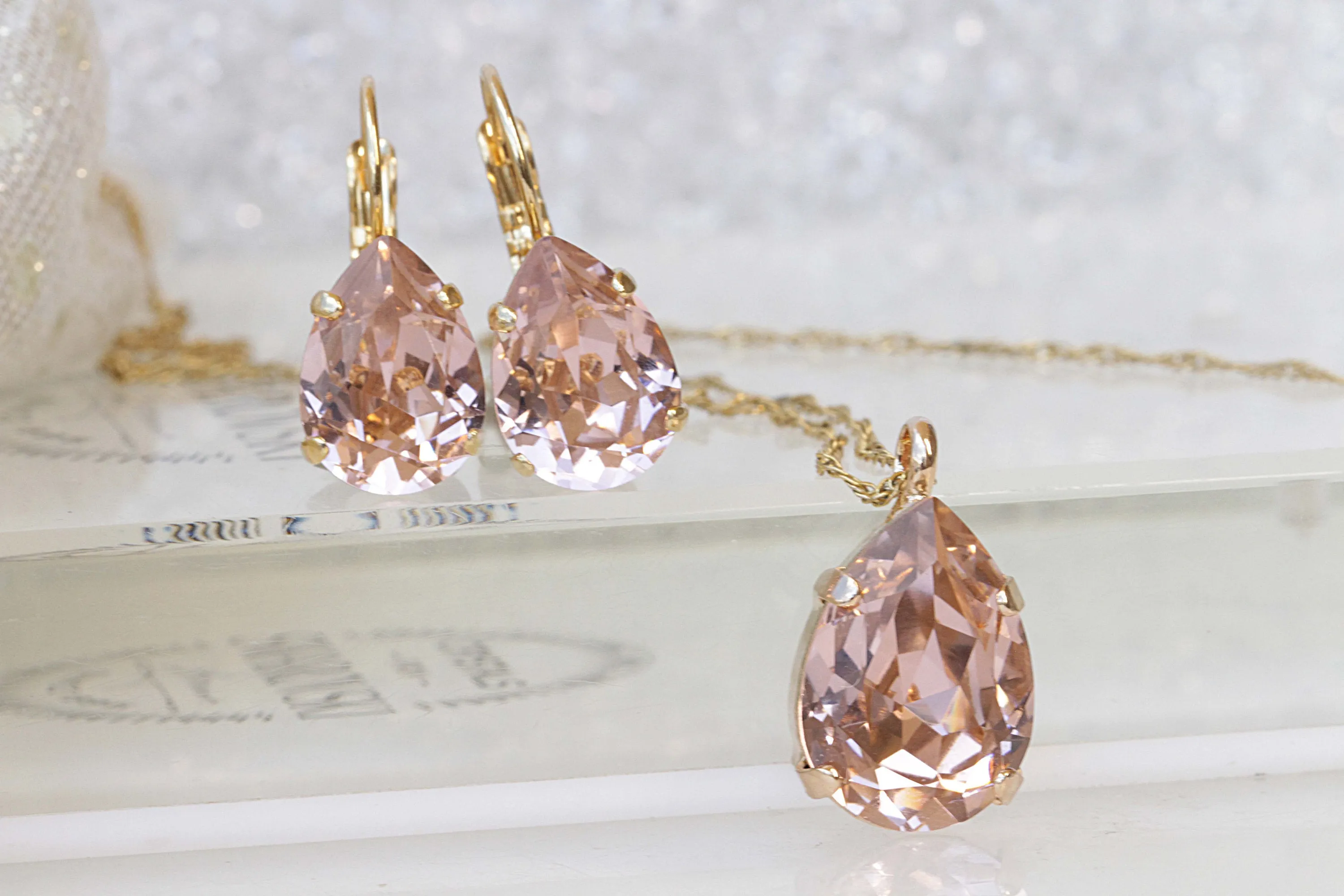 BLUSH MORGANITE NECKLACE