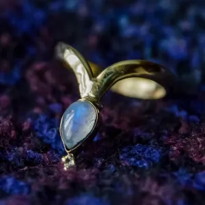 Chevron Ring - Brass - Moonstone