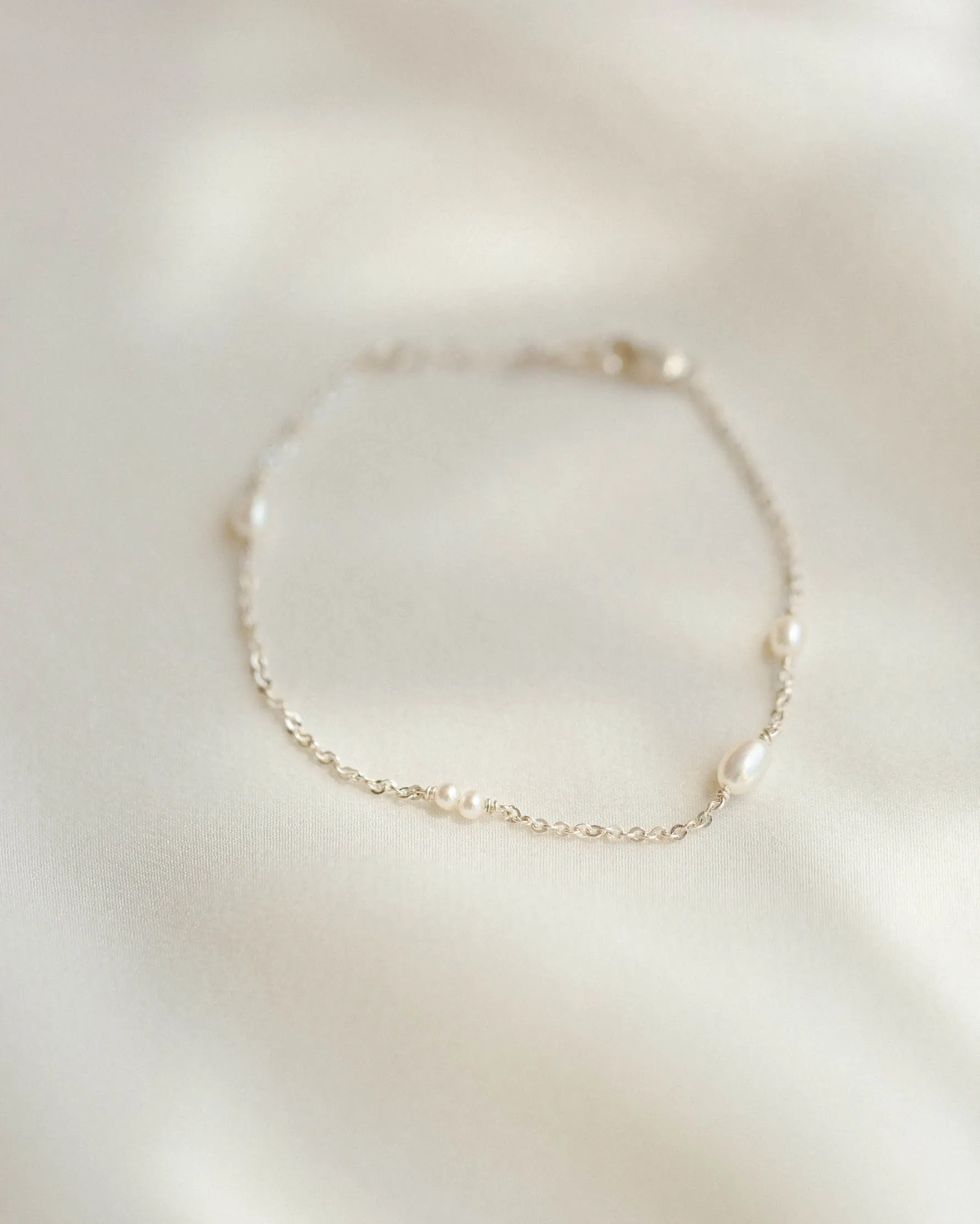 Floating Pearl Bracelet