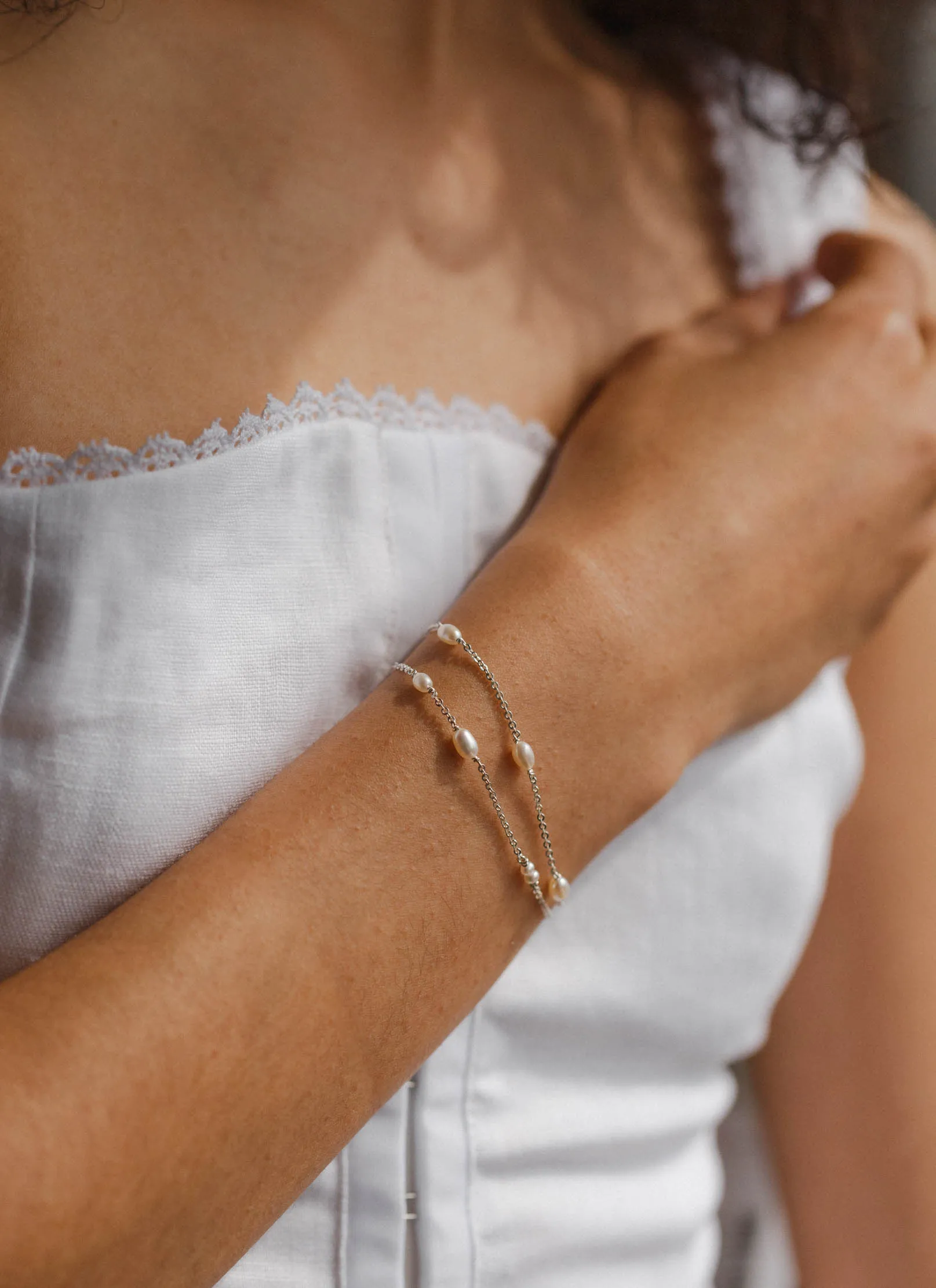 Floating Pearl Bracelet