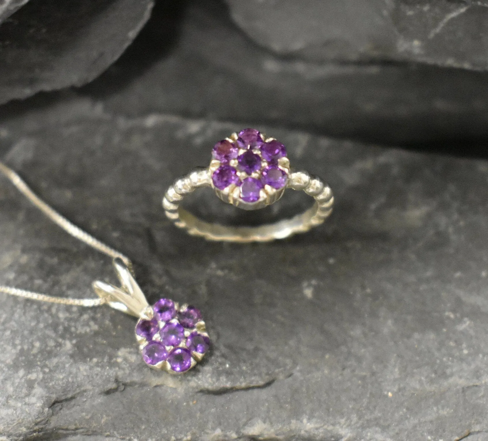 Flower Amethyst Pendant - Dainty Flower Necklace - Purple Daisy Necklace