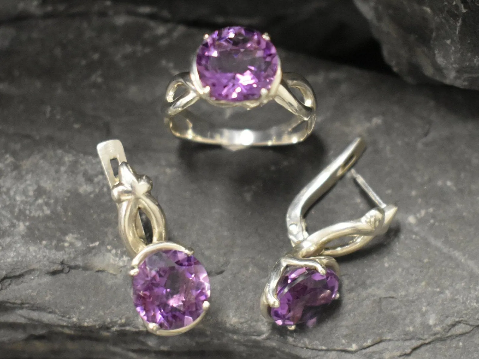 Genuine Amethyst Earrings - Purple Drop Earrings - Vintage Round Earrings