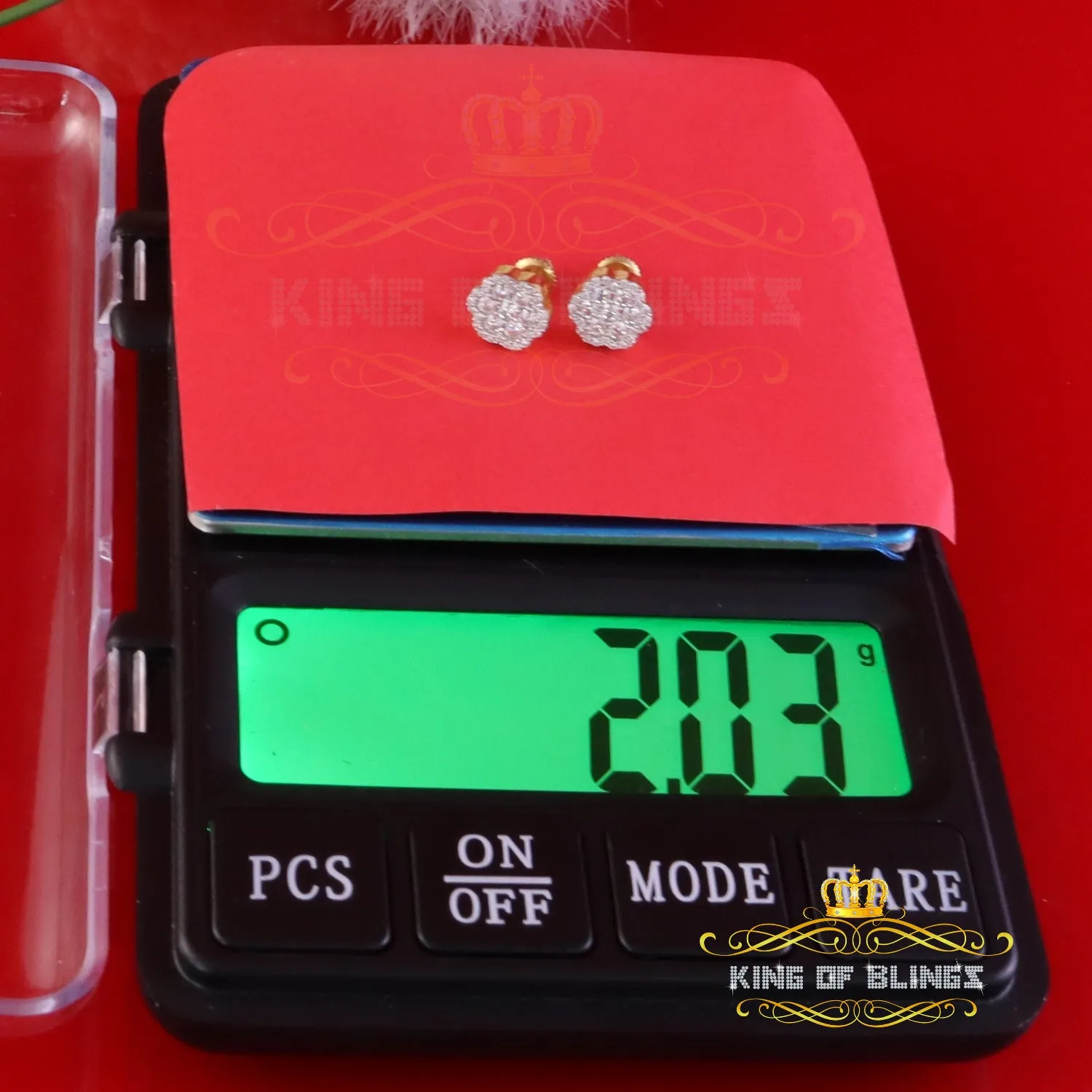 King  of Bling's 925 Yellow Silver 0.66ct VVS 'D' Moissanite Floral Stud Earring Men's/Women's
