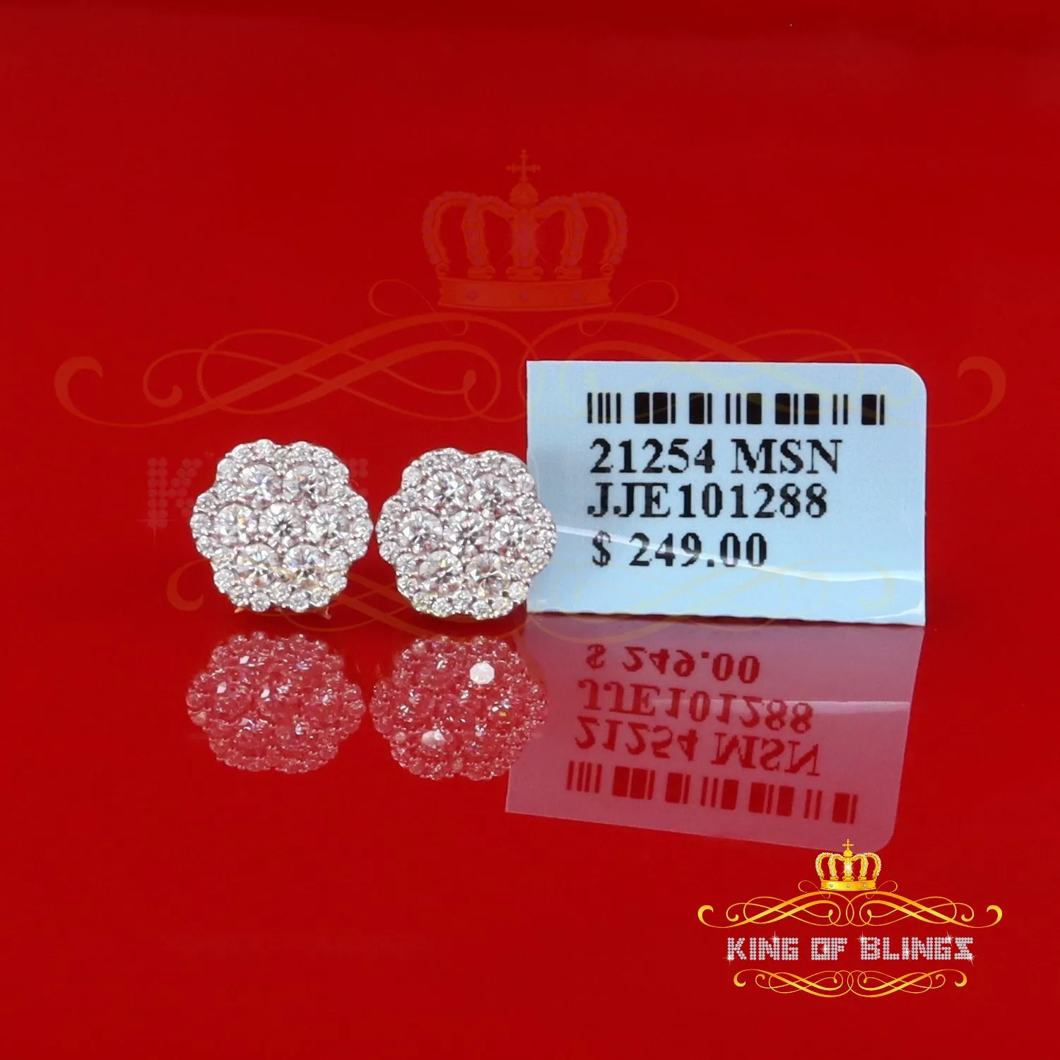 King  of Bling's 925 Yellow Silver 0.66ct VVS 'D' Moissanite Floral Stud Earring Men's/Women's