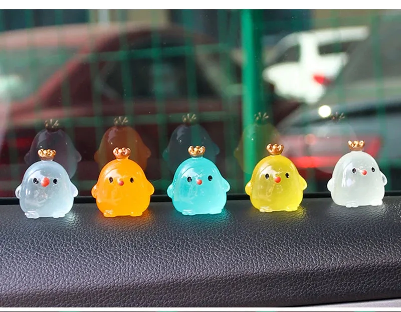Micro Crowned Glowing Chicken Figures
