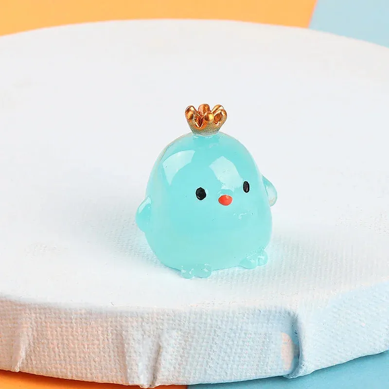 Micro Crowned Glowing Chicken Figures