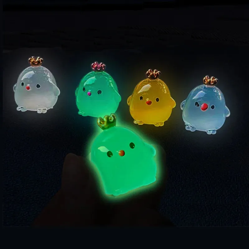 Micro Crowned Glowing Chicken Figures