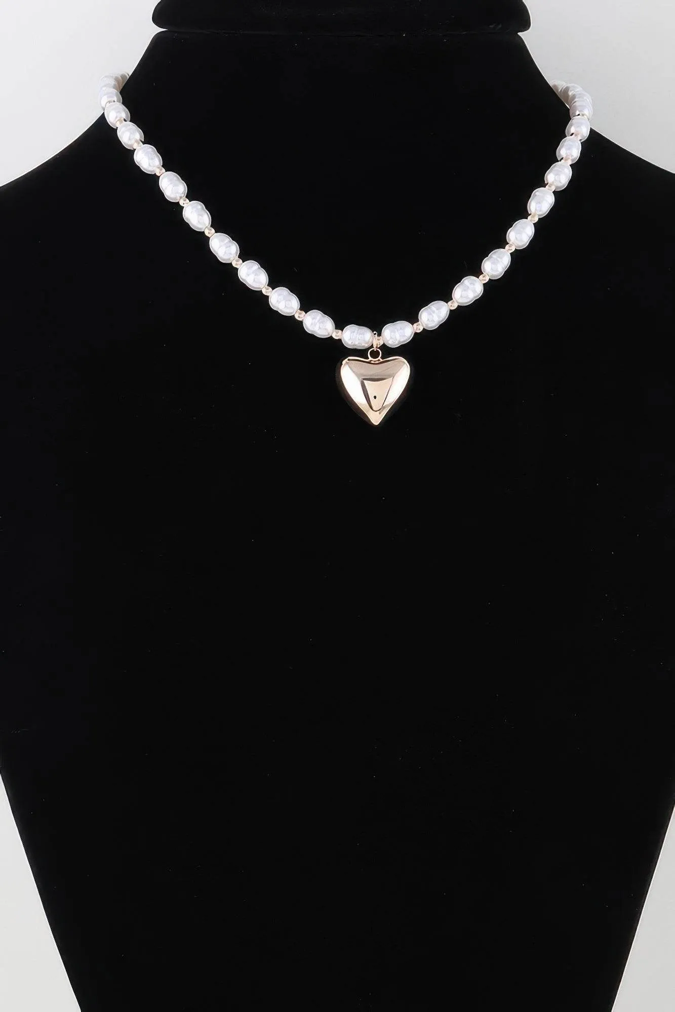 Shiny Heart Pearl Beaded Necklace