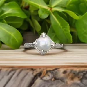 Silver Freshwater pearl textured ring