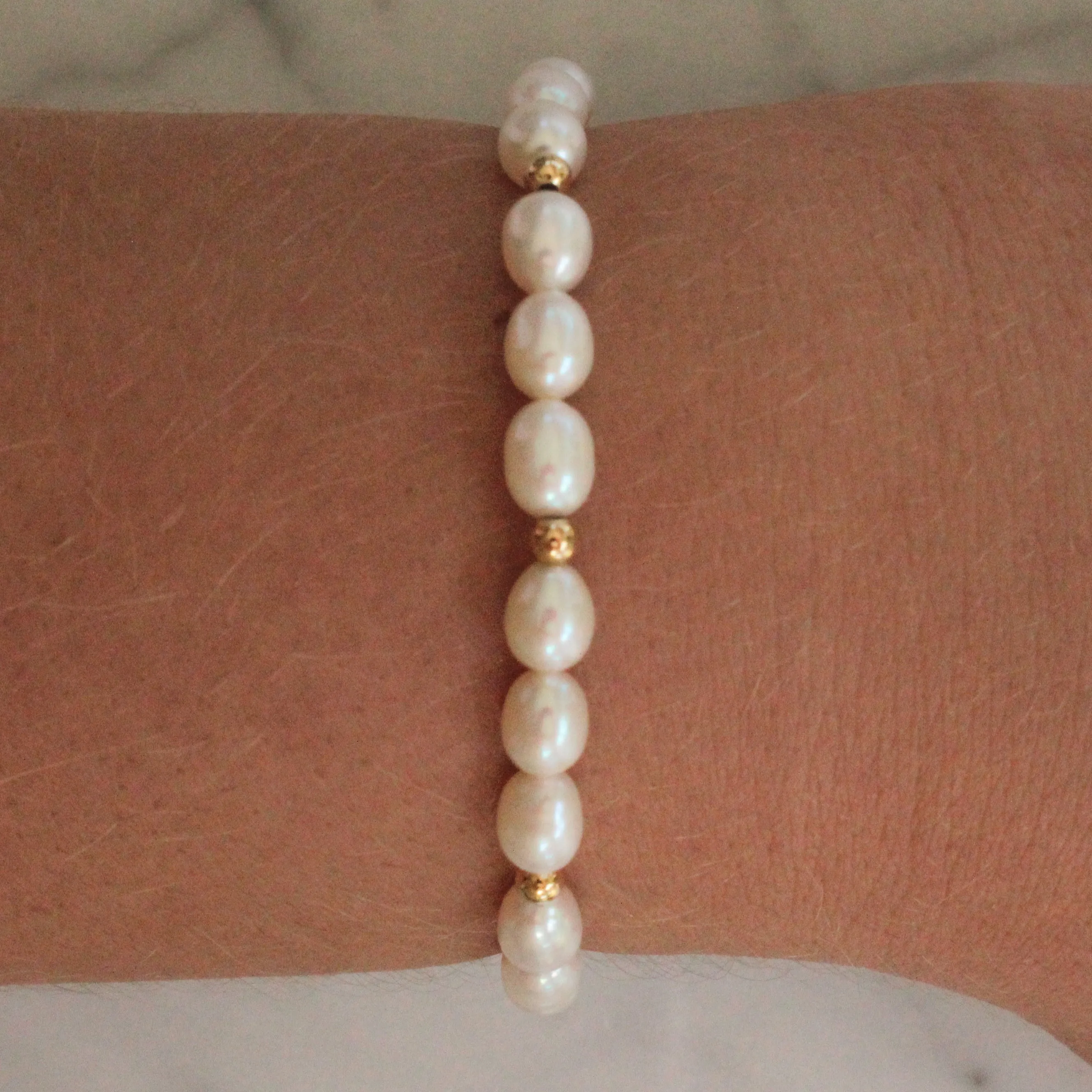 Simple Pearl Bracelet