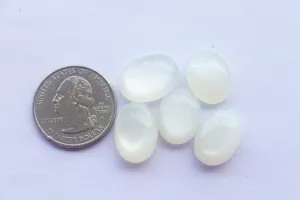 White Moonstone Cabochon Oval Shape 5 pieces et